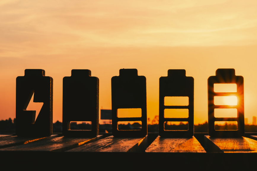 how do solar batteries work blog mobile image